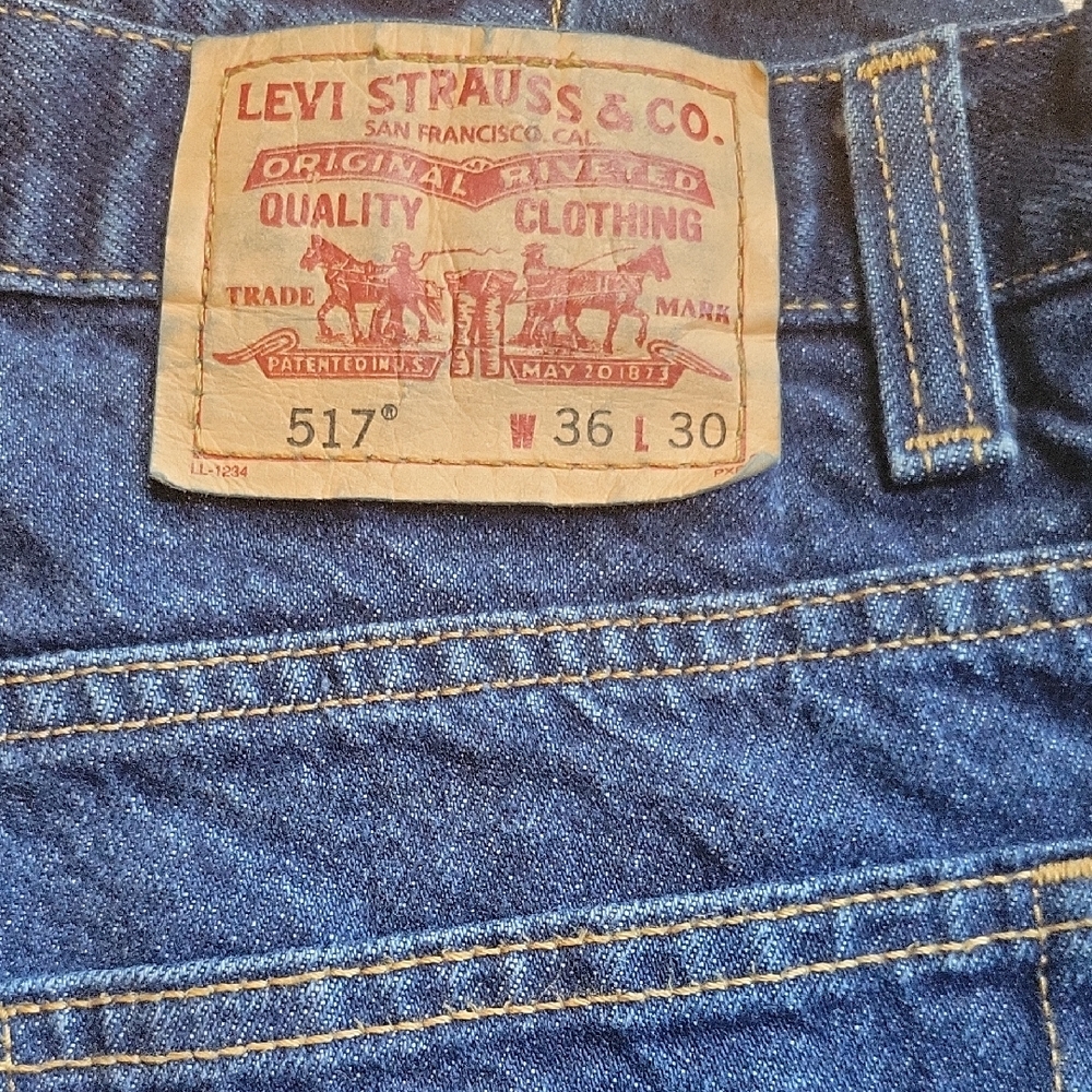Levi's Men's Dark Blue Bootcut Jeans